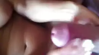 الليلة الأولى للعارية: فيلم سحاقي ثلاثي صريح