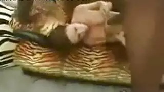 القضيب الأسود يطلق دفقة مني ضخمة