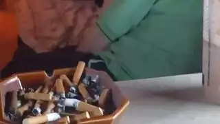 استمناء مراهقة قاسي: تدليك كسي في الطبيعة