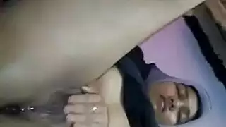 سكس مصري محجبة تتناك بقوة في ميكروباص جنس عنيف في الأماكن العامة