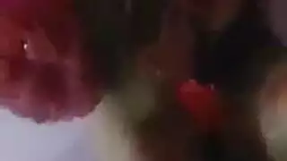 ينيك زوجة صديقه وصديقه ينيك زوجته