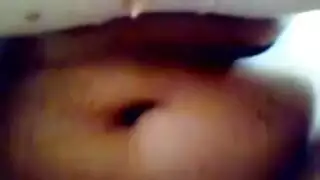 خليجية مثيرة تتحمل نيك عنيف من الأمام والخلف