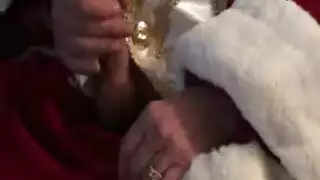 إغاثة يدوية إباحية لسانتا: يتمنى مؤخرة عاهرة ليملأها