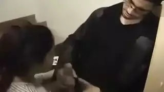 صديق غريب أميرة