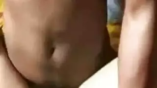 قذف داخلي بين أعراق: شابان يملآن فرج حامل هندية